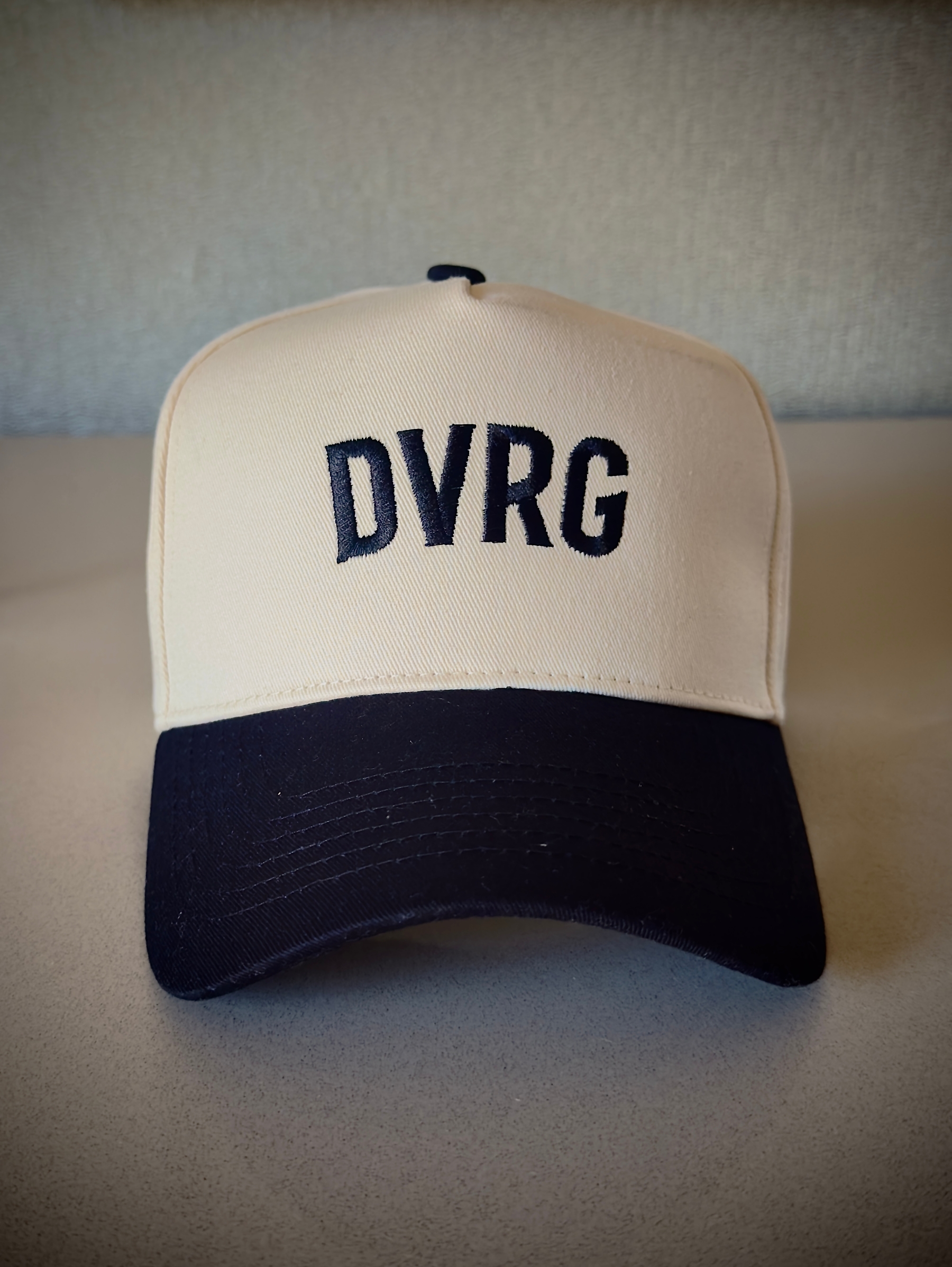 DVRG Hat Cream Black